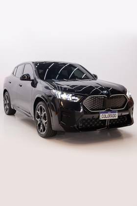BMW iX2 64,8 KW ELÉTRICO XDRIVE30 M SPORT BMW iX2 64,8 KW ELÉTRICO XDRIVE30 M SPORT